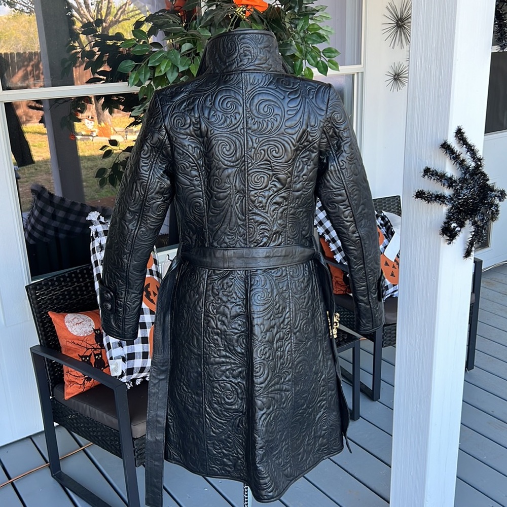 Never worn!! Quilted Leather Coat!!! - Picture 8 of 9